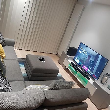 Lush Living - Double Room With Private Bathroom 伦敦 外观 照片